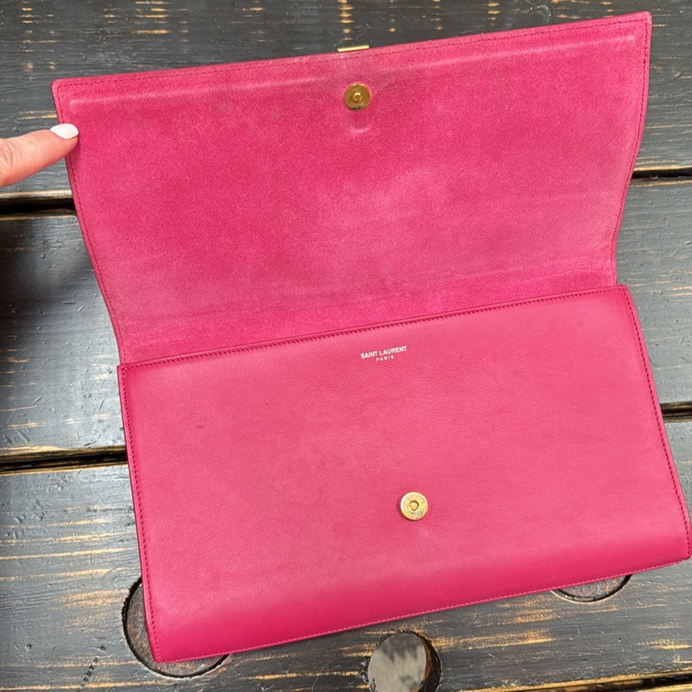 Saint Laurent Signature Hold “Y” Large Pink Leather Clutch or Shoulder Bag - Picture 9 of 17